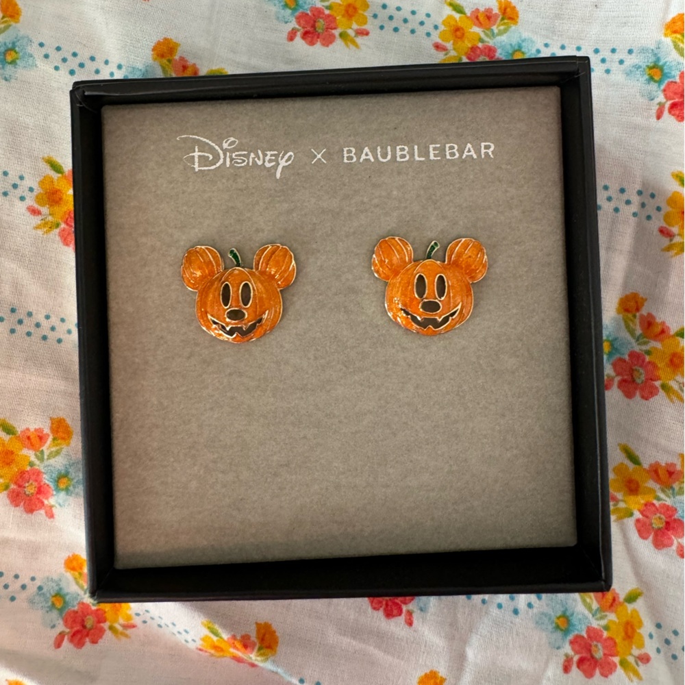 NIB Disney x BaubleBar Halloween Pumpkin jack-o’-lantern Earrings